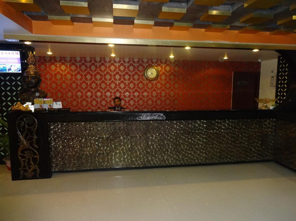 Hotel Avn Grand Ранчі Екстер'єр фото