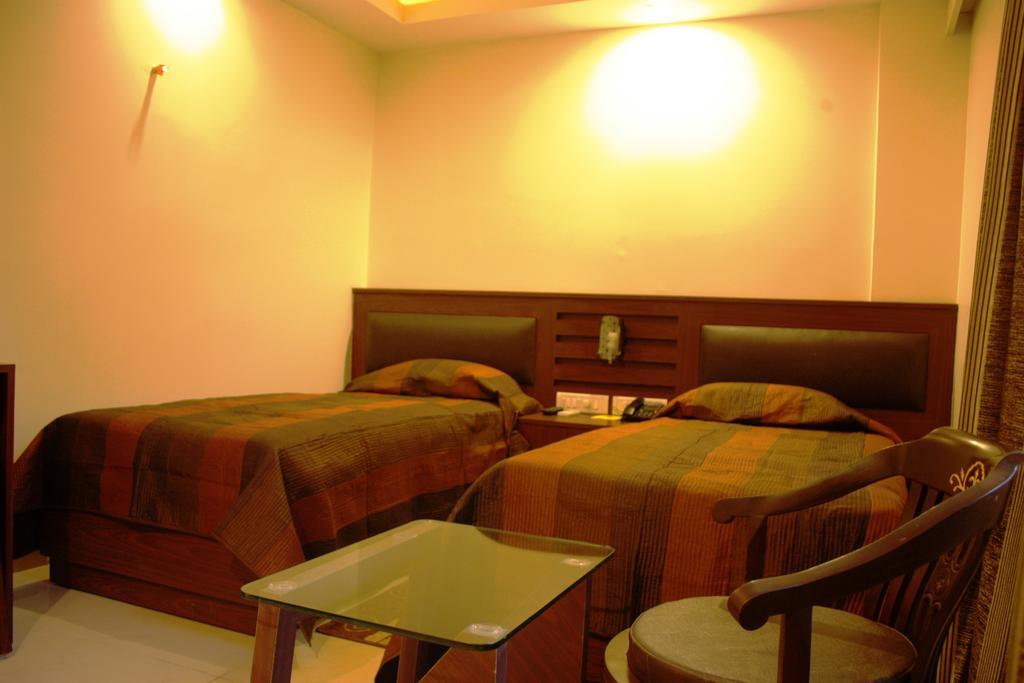 Hotel Avn Grand Ранчі Номер фото