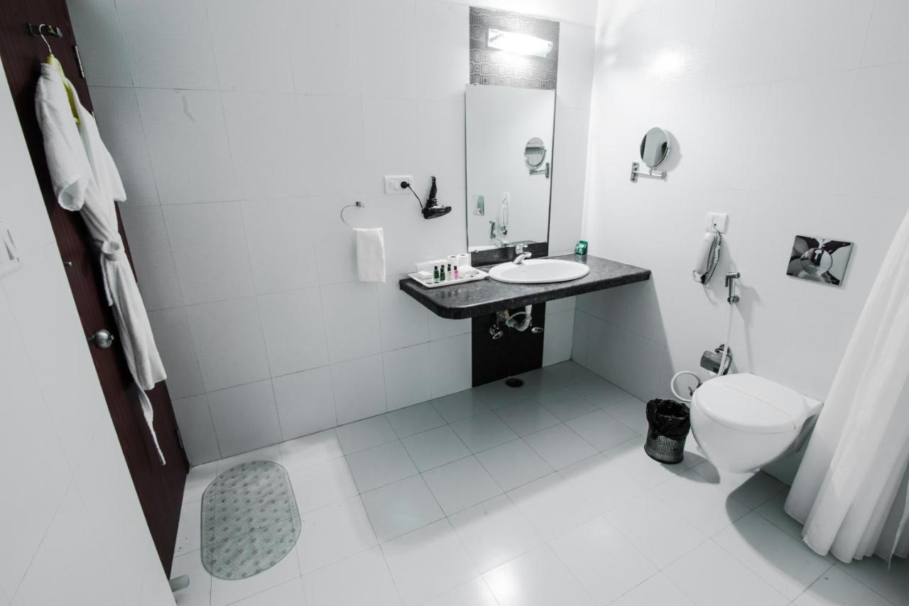 Hotel Avn Grand Ранчі Екстер'єр фото