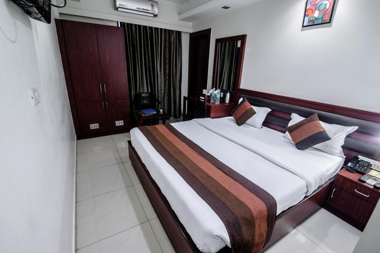 Hotel Avn Grand Ранчі Екстер'єр фото