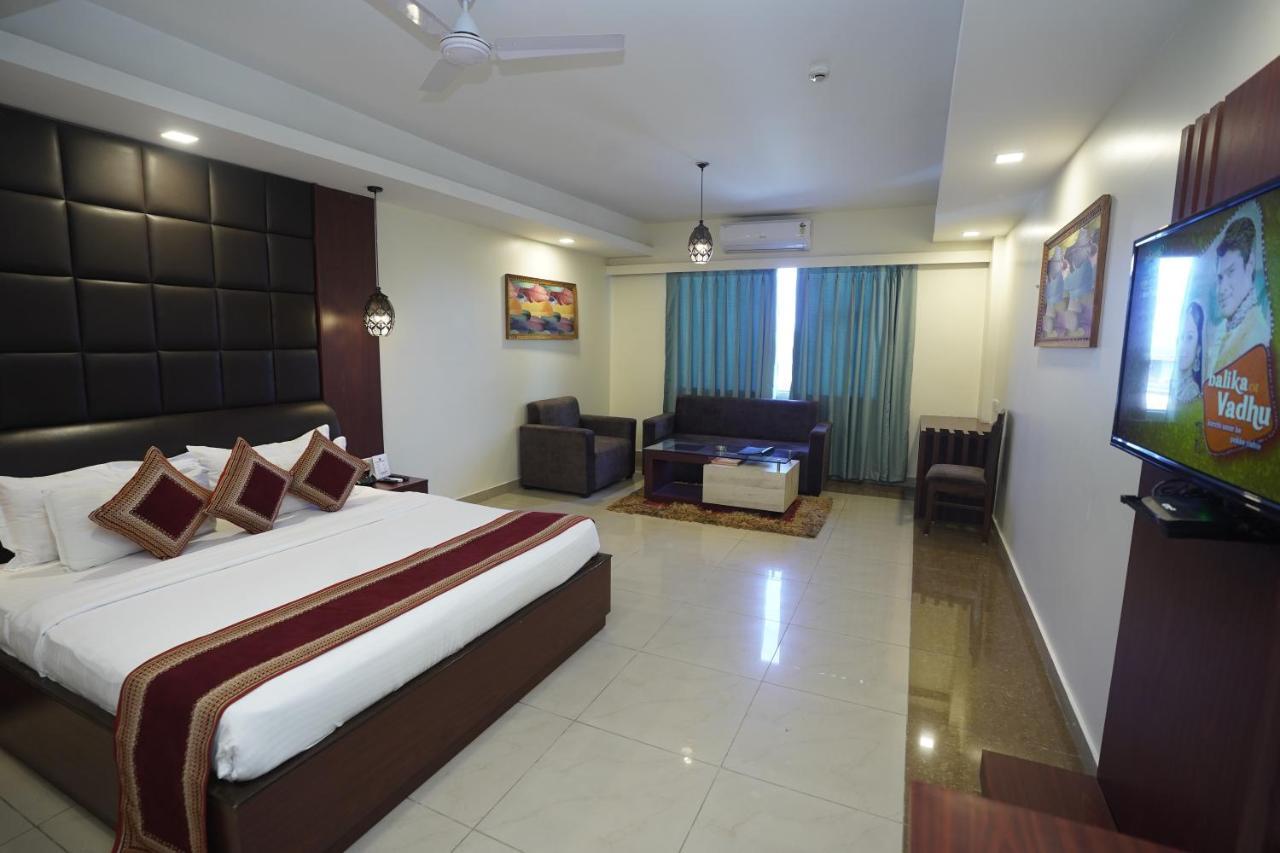 Hotel Avn Grand Ранчі Екстер'єр фото