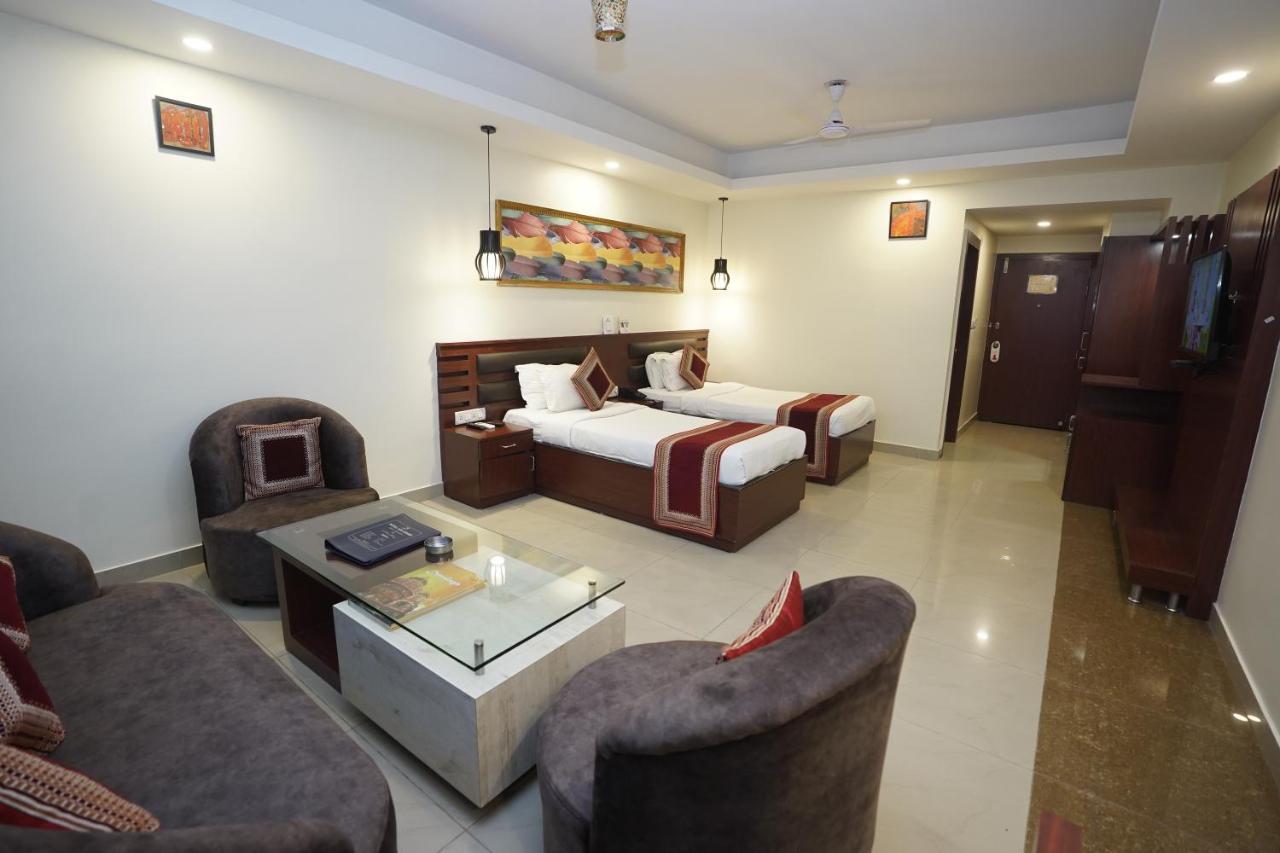 Hotel Avn Grand Ранчі Екстер'єр фото