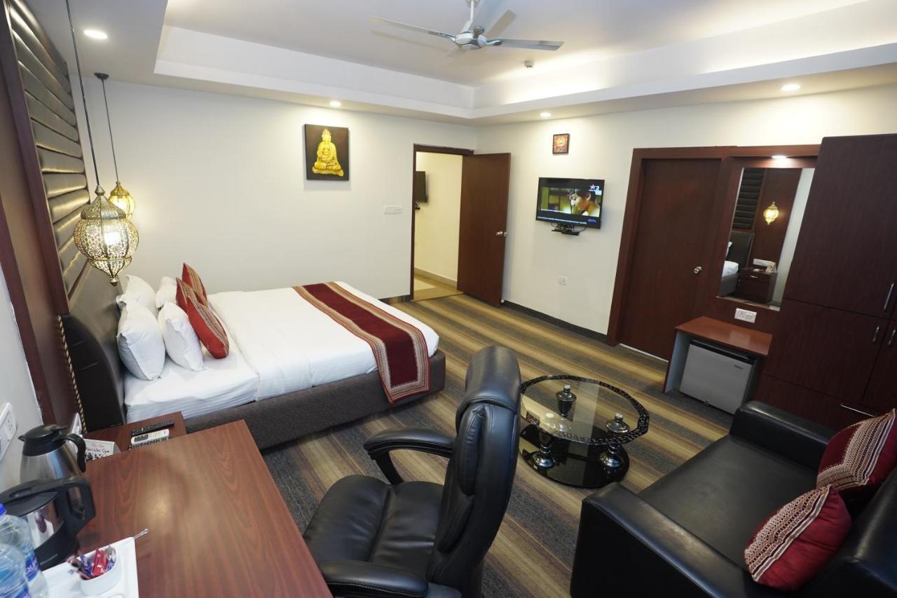 Hotel Avn Grand Ранчі Екстер'єр фото