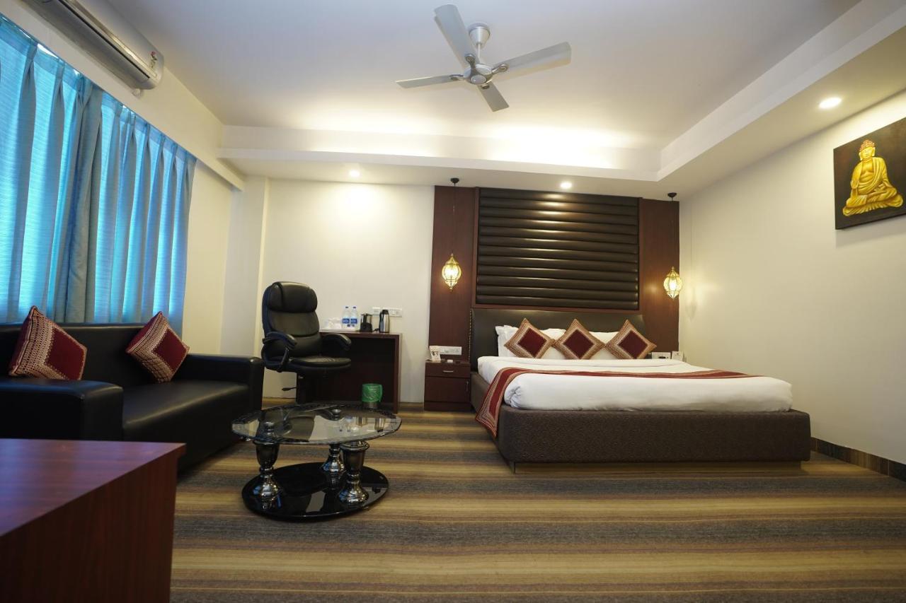 Hotel Avn Grand Ранчі Екстер'єр фото