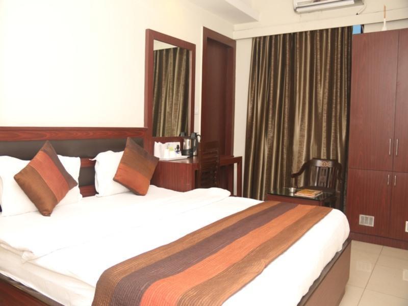 Hotel Avn Grand Ранчі Екстер'єр фото
